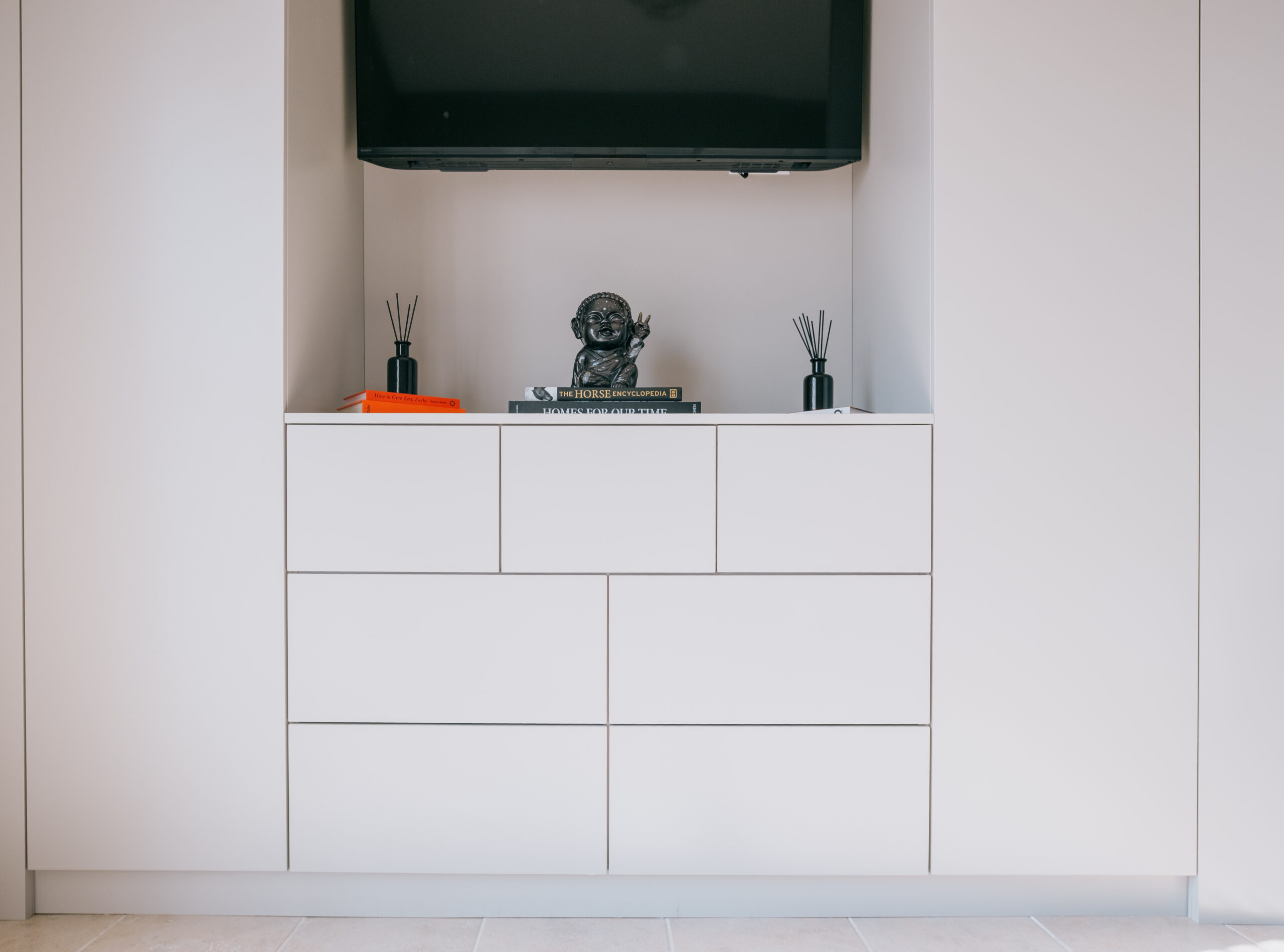 Wall Media Unit